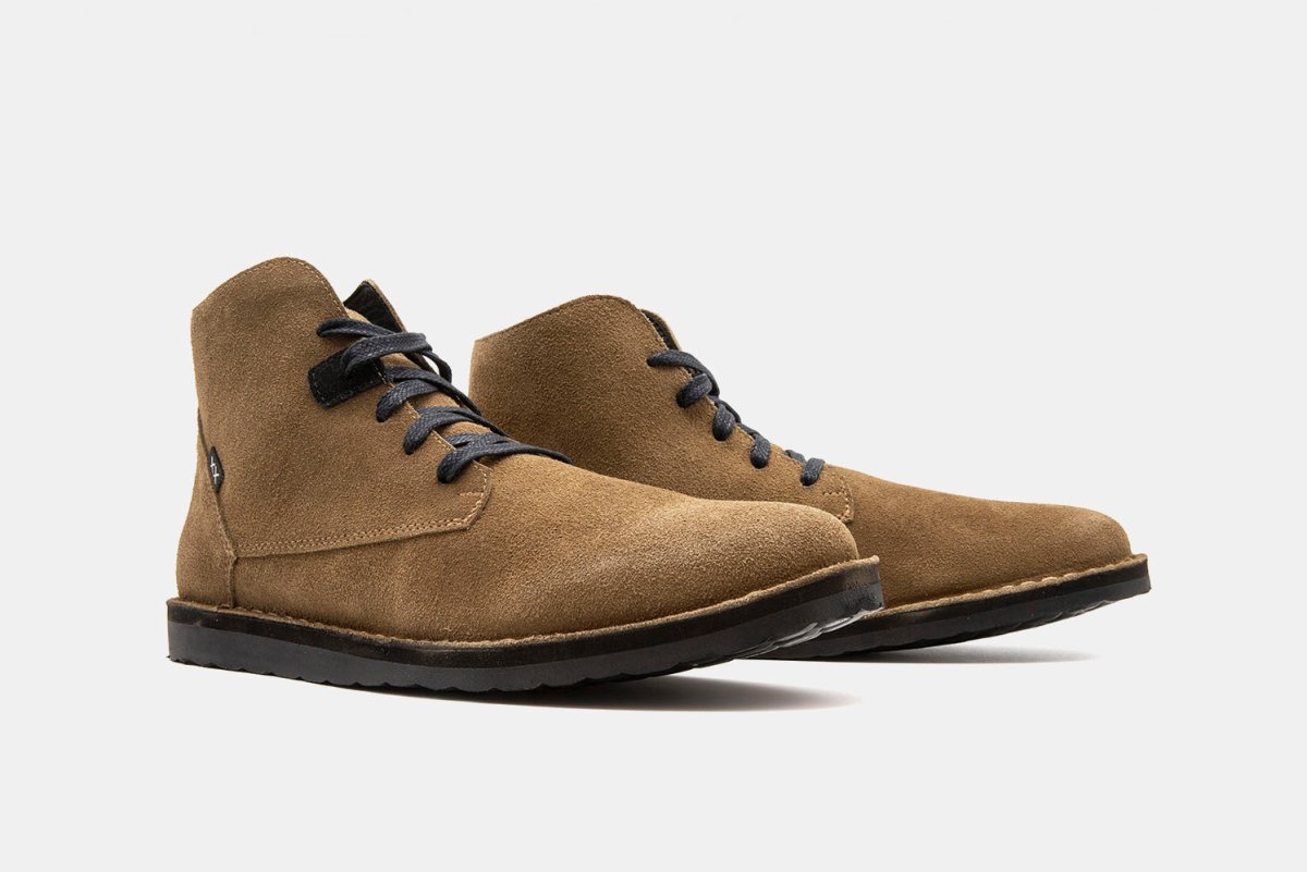 Shoes - Botín Hombre - Pudú Hi Suede Almendra - BESTIAS